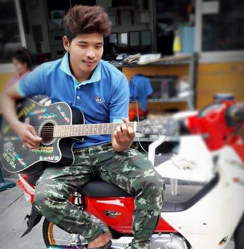 ชอบผู้หญิงครับ tweet media