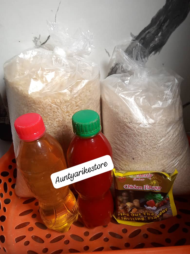 Auntyarikestore's tweet photo. Bless someone with a food package and put a smile on their face 🤍
We have fresh foodstuffs available

📦 Frame 1 – ₦ 10,000
📦 Frame 2 – ₦12,000
📦 Frame 3 – ₦20,000
📦 Frame 4 – ₦27,000

📍 Location: Ogun State
Kindly help repost. May your kindness never run dry 🙏🏽✨ https://t.co/G3ruIWpVYV