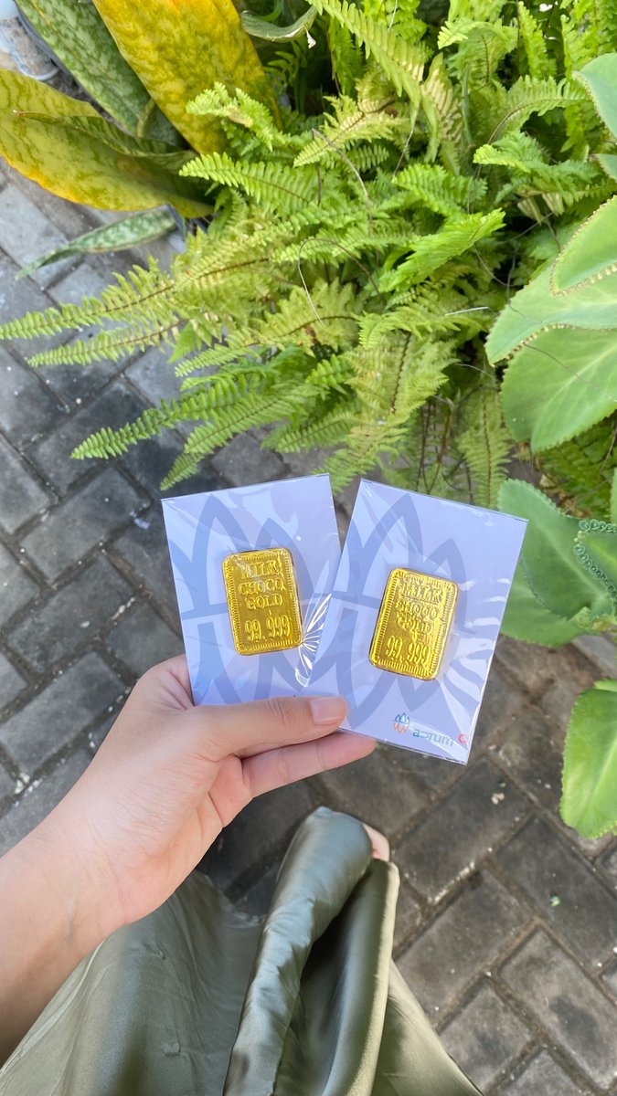 sweetchoco tweet media