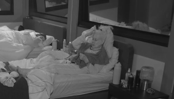 Bueno ya rezé por todos los demonios que hay en esa casa y le di mi votito a mi angel mi diabla mi loquita de Julia AMÉN, los leo mañana pidiendo expulsión para TODES #LCDLF6