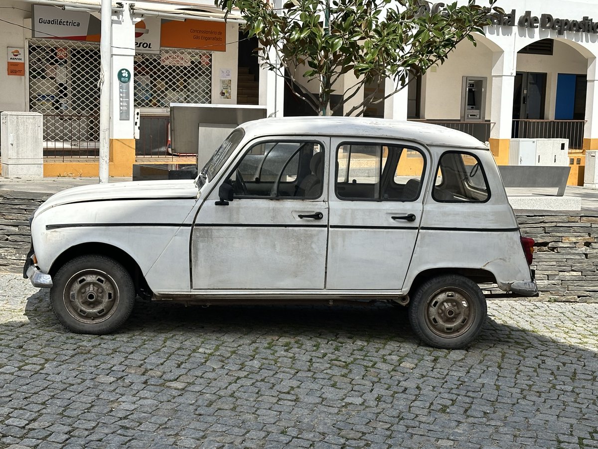 Peter Ratcliffe, forever Canadian 🇨🇦 tweet media