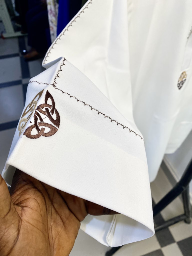 EeevaJames's tweet image. Two piece available:
#35k 

Please help me retweet 🙏

For customers outside Plateau State, payment is required before delivery at the park.
Production timeline: maximum of 2 weeks.