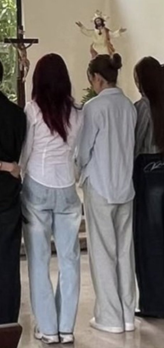 Mekaya ba to? O si Aiah ang kulang kasi umuwi sya for Baby IA's birthday?