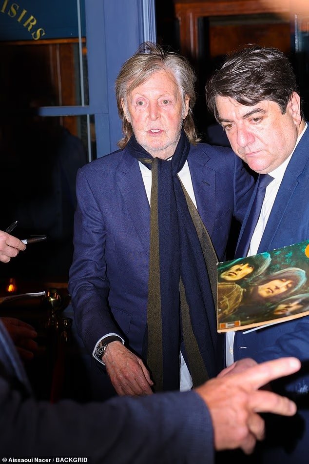 Laurent The Walrus tweet media