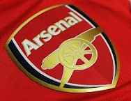 simple2coool's tweet photo. Should Arsenal win this league definitely yesterday game was nothing but to compensate Man City as a contender 
A team can't play like that and still be on top
And if Arsenal lose it then it's a curse. https://t.co/7DqMFZyz2q