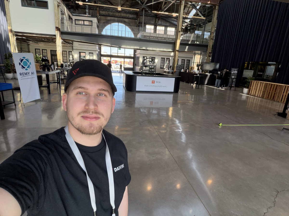 SE4LION's tweet photo. Beautiful day at alumni demo day!

@DAIVIN_TECH 

#ycombinator https://t.co/hwRJzi9xYX