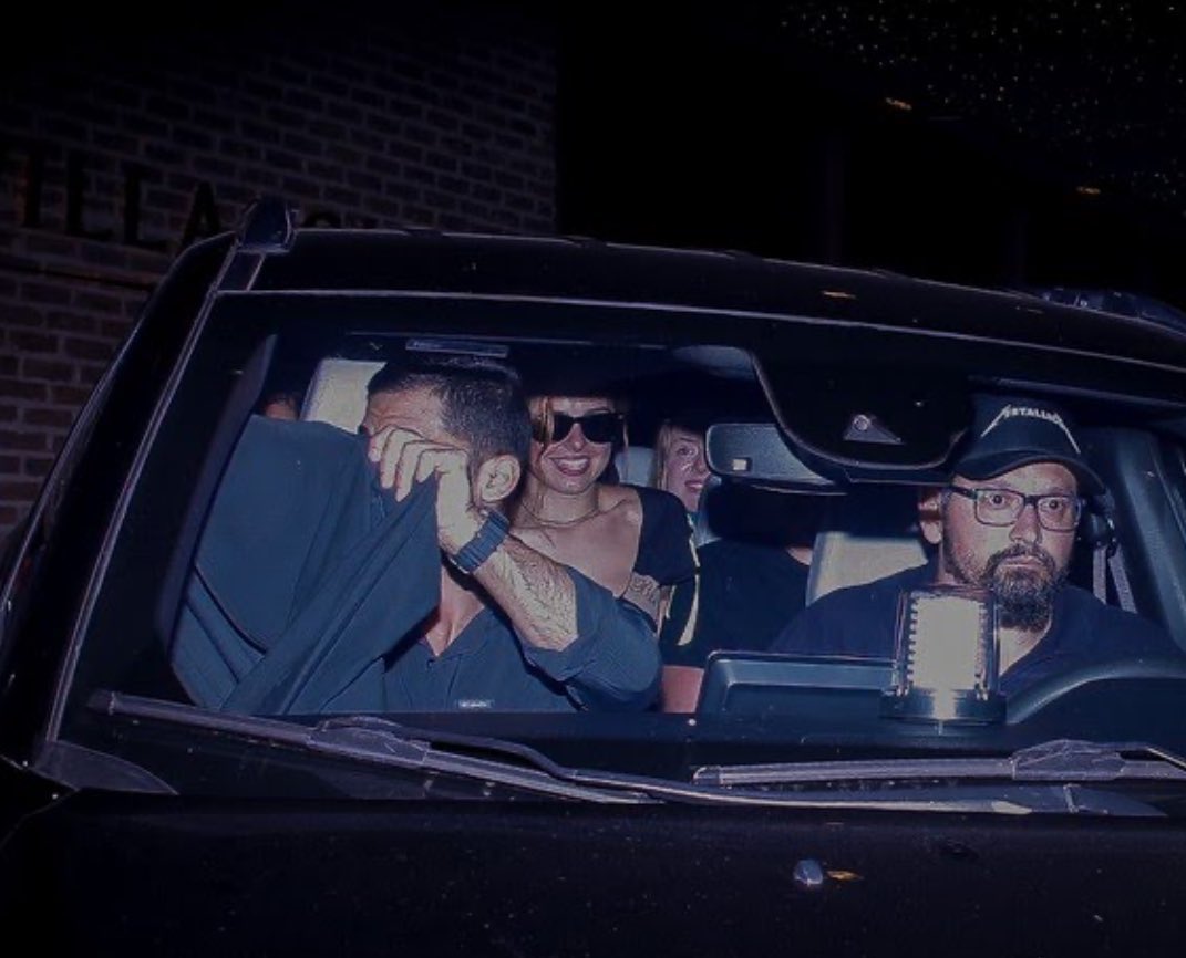 Fonte Anitta tweet media