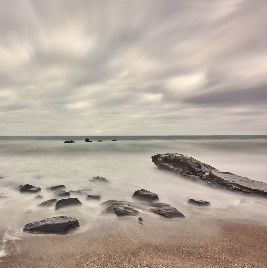 artlimitednet's tweet photo. Basalte d'ombre by Bettina Gouchet https://t.co/rNPj4MRnOy
#landscapeshot #colour #mditerrane #conque #photography #longexposurephotography #visiblewomen #photographyaddict #viewpoint #river #slowshutter #color #landscape #nature #colors #snapshot #lake #waterscape #paysage… https://t.co/wVw2q7pRTB