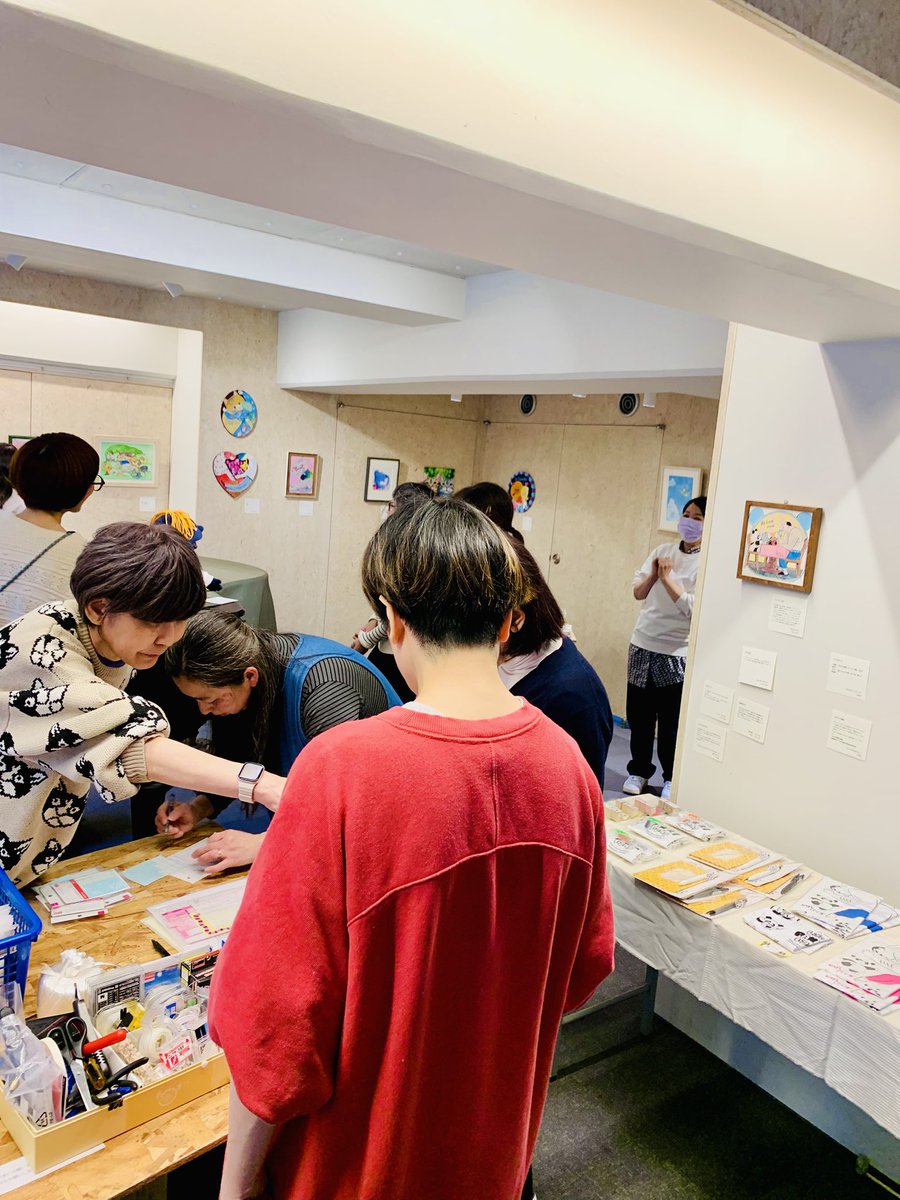 ミヤザーナツ「まんまるしっぽのクロ」「ただいまねこ」NHK出版 tweet media