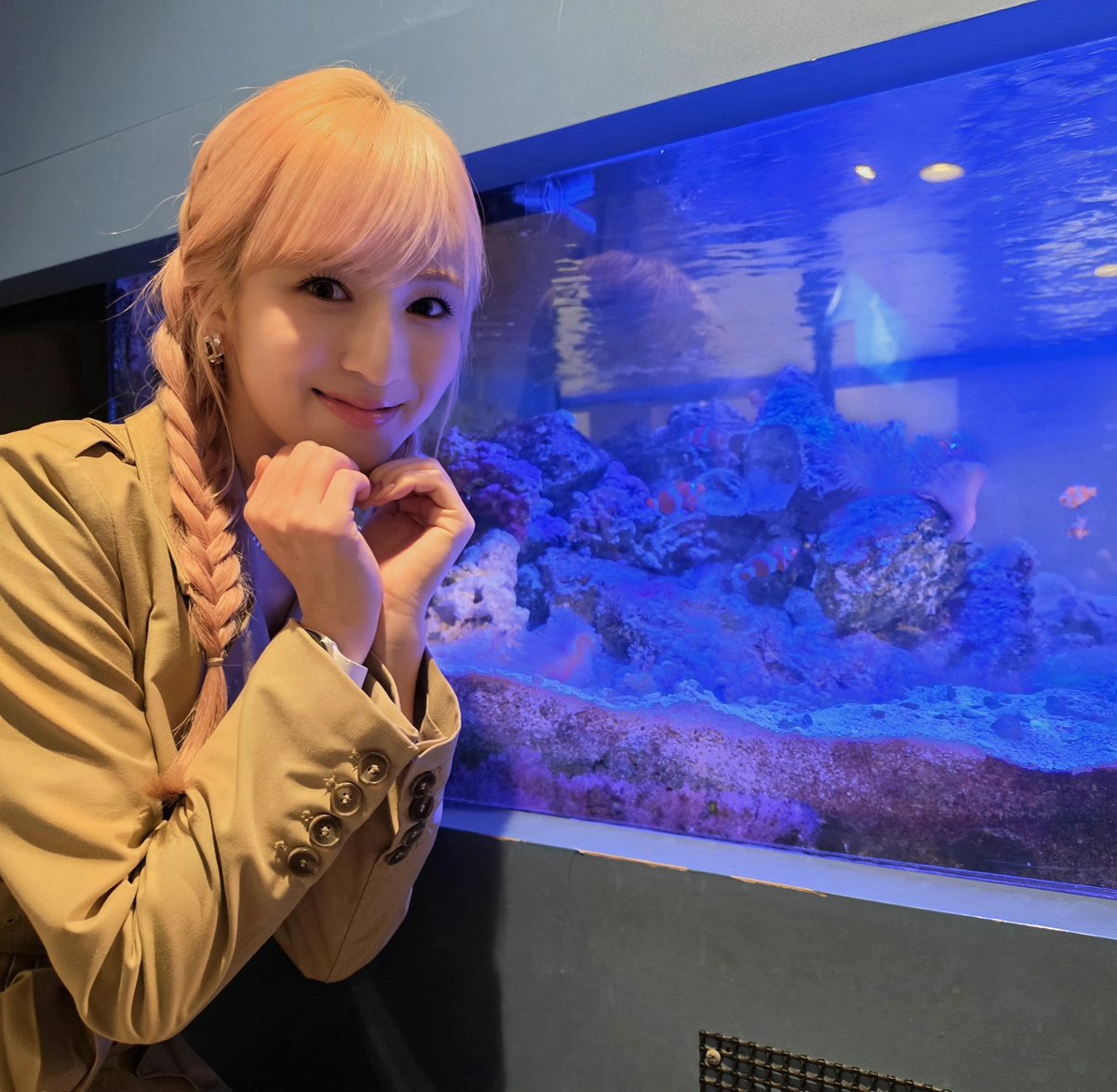 ⋰
カメラが進化した
#SamsungGalaxyS26Ultra で撮影📸
⋱

水族館ロケでの #ME_I ソロショットです❣️

特設サイトも見てね👀
spr.ly/6019B6w8w7

Samsung Galaxy S26 Ultra好評発売中！
#GalaxywithME_I