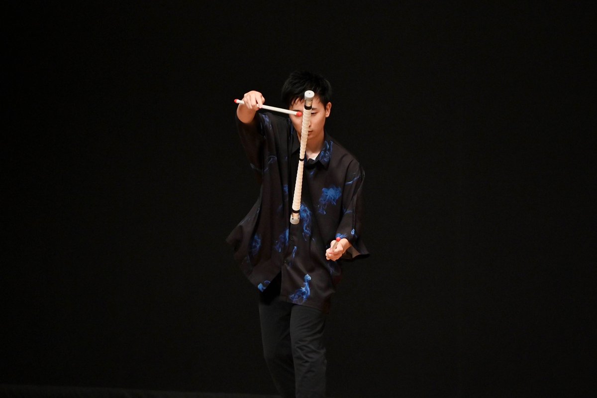 chubu_juggling's tweet photo. ⋰
第12回中部学生ジャグリング大会
開催まであと3日！！
⋱

今大会のゲストは「トバジロー」さんです！

╭━━━━━━━╮
   コメント到着📩
╰━ｖ━━━━━╯
自分らしさと自分らしくなさ、全部含めて今の自分にしかできない演技をステージからお届けします。
楽しんでいただけると幸いです。 https://t.co/9oYAK6jtwf
