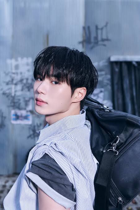 dearest_junseo's tweet photo. ueno rui, a contestant on the upcoming produce 101 japan, named junseo as his role model🤍🍀

#준서 #JUNSEO https://t.co/BIrzlKL7KV