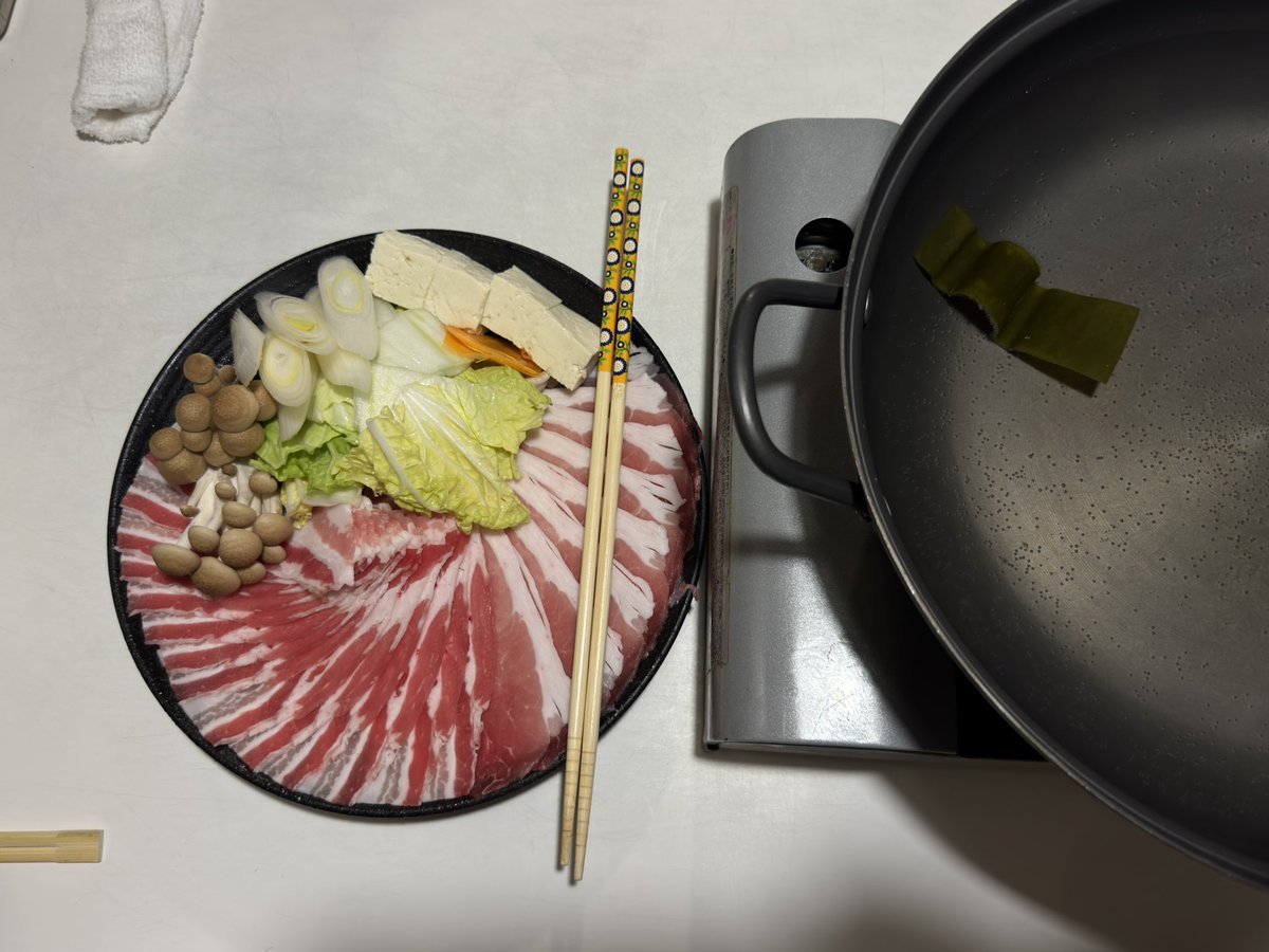 西田彩ゾンビ tweet media