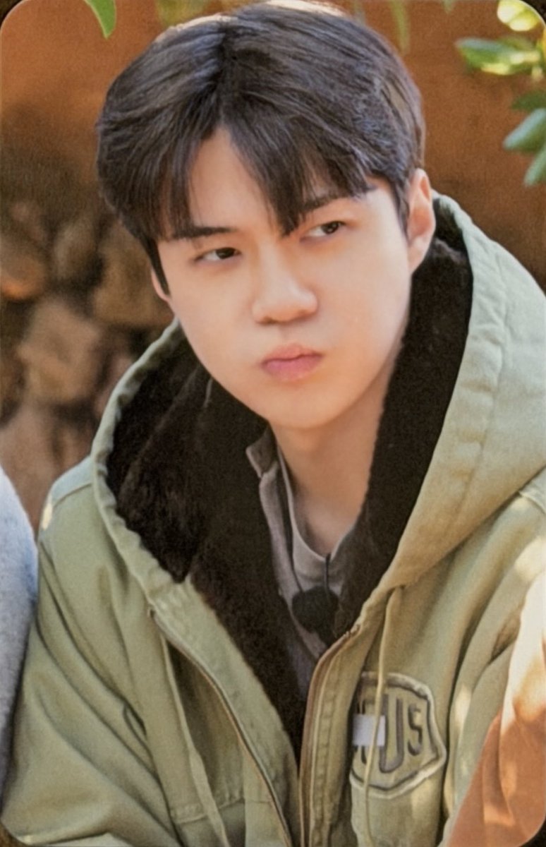 milkteus's tweet photo. sehun’s photocards for the tincase set from the 'exo’s travel the world on a ladder' official md! 📸🍊🪜🧡 https://t.co/84AWgGr8z5