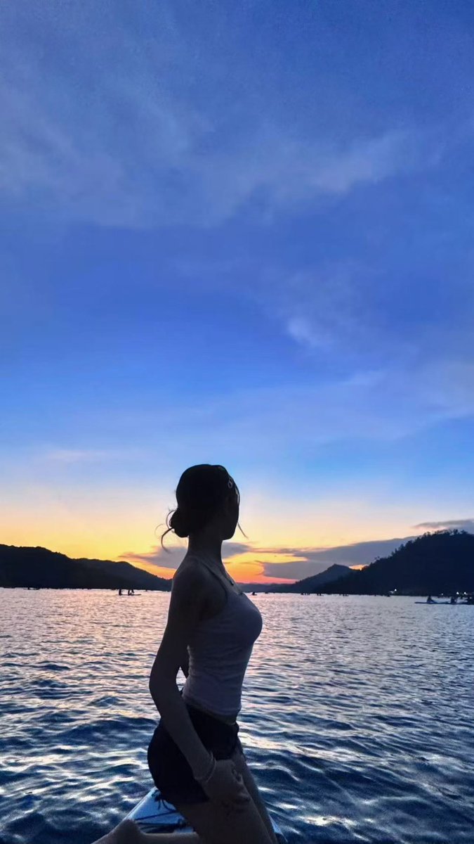 奶油桃（东莞情侣） tweet media