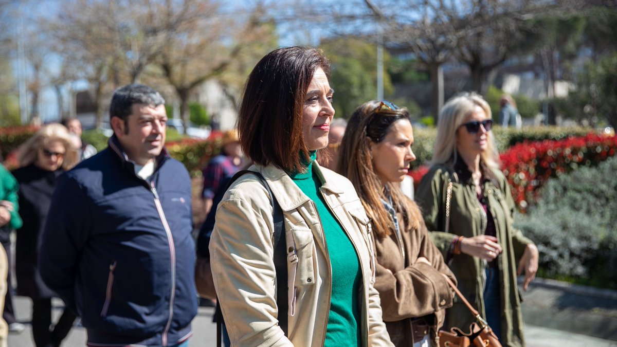 Vox_SotoDelReal's tweet photo. Ayer acudimos a la manifestación convocada por vecinos de #colmenarviejo y la @plataformam50ya para reivindicar la finalización de la M50, infraestructura que unirá por el norte la A6, con la A1 y la M607 y aliviará los graves problemas de movilización que sufrimos en esta zona. https://t.co/HrPJTHofqF