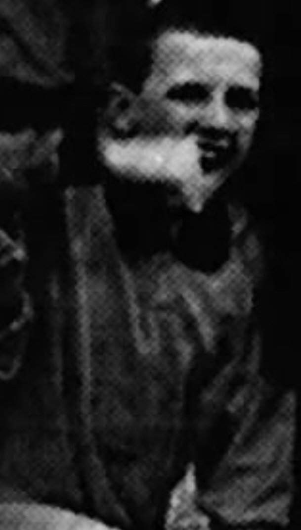 Six_Again tweet media