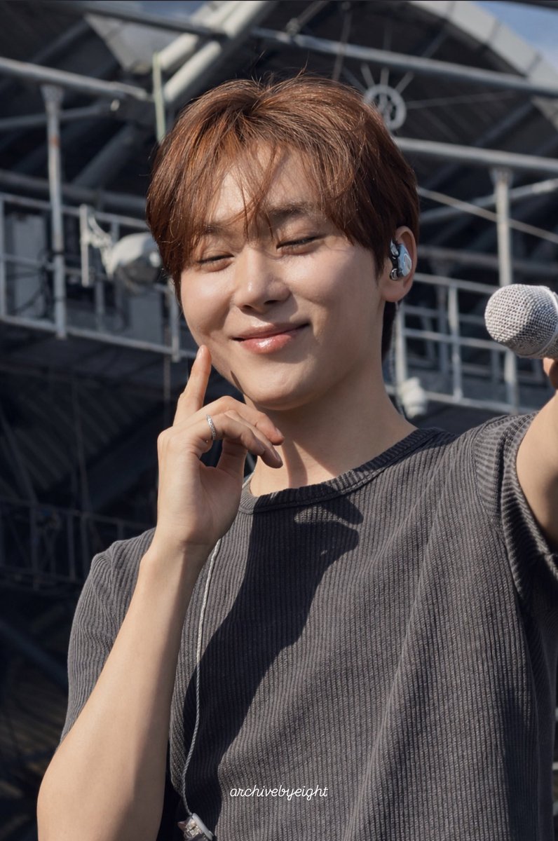 alex ☆ tweet media