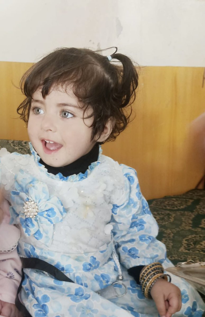 Let’s contest cuteness. 
My daughter.
Drop yours .