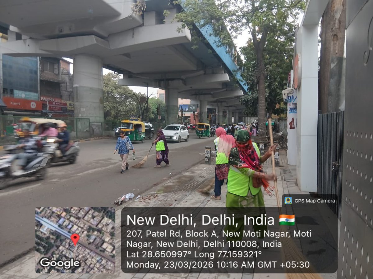 kbzdc's tweet photo. Intensive cleaning and sanitation drive carried out by the team, ensuring improved hygiene and a cleaner environment. 

Focused efforts on sweeping, waste lifting, and sanitation are being undertaken to make every locality cleaner and healthier. #SwachhDelhi #TeamMCD https://t.co/0JWfrtnMWQ