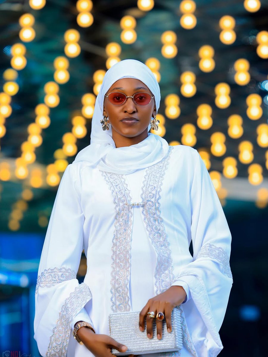 Howwebiz tweet media