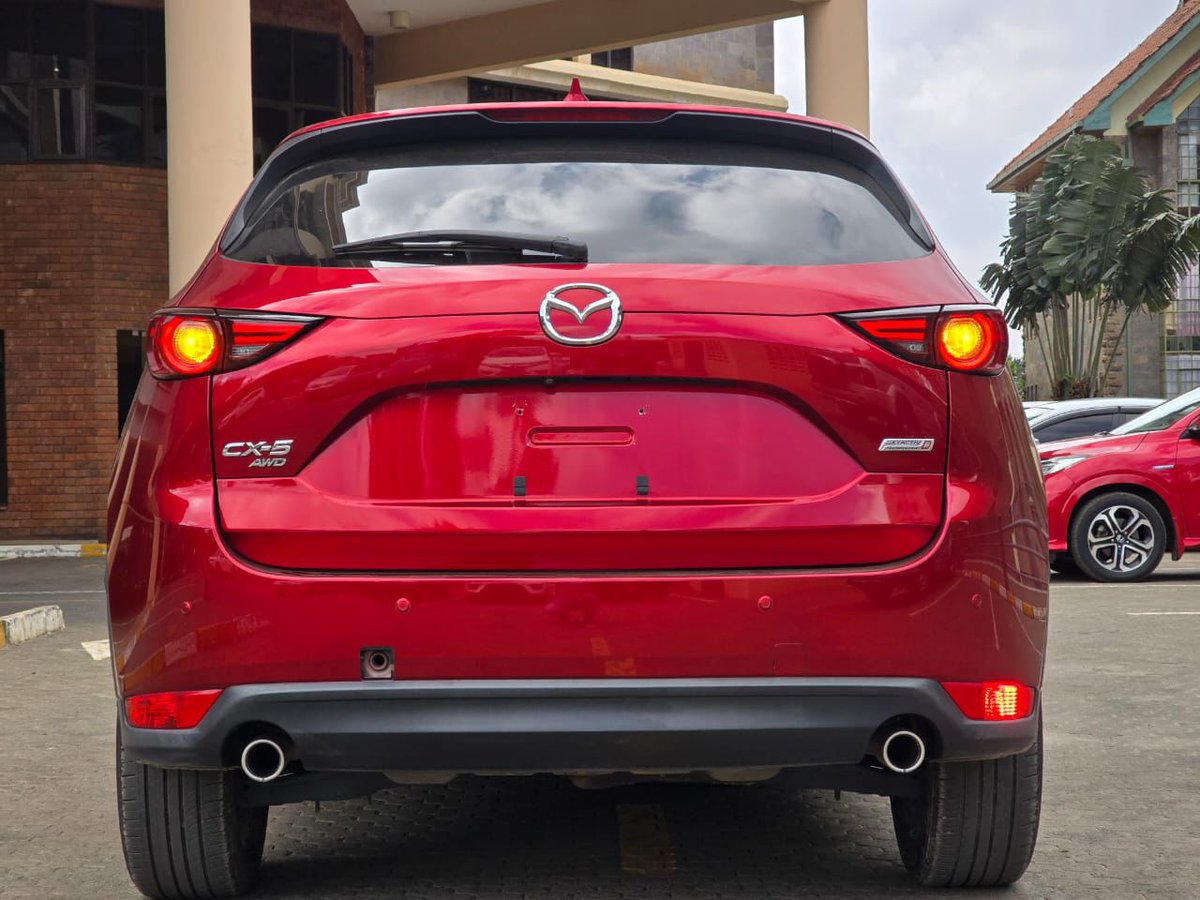 Unique Cars tweet media