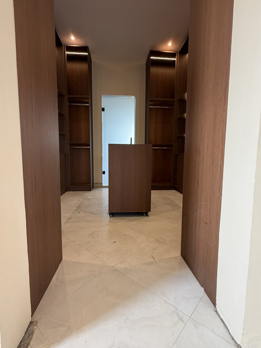 Cabinet Master tweet media