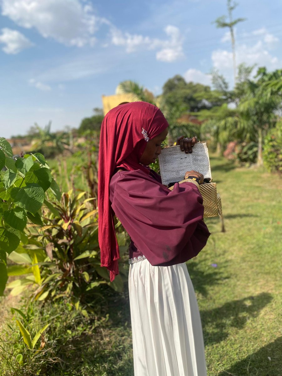 Bamlat Ron tweet media