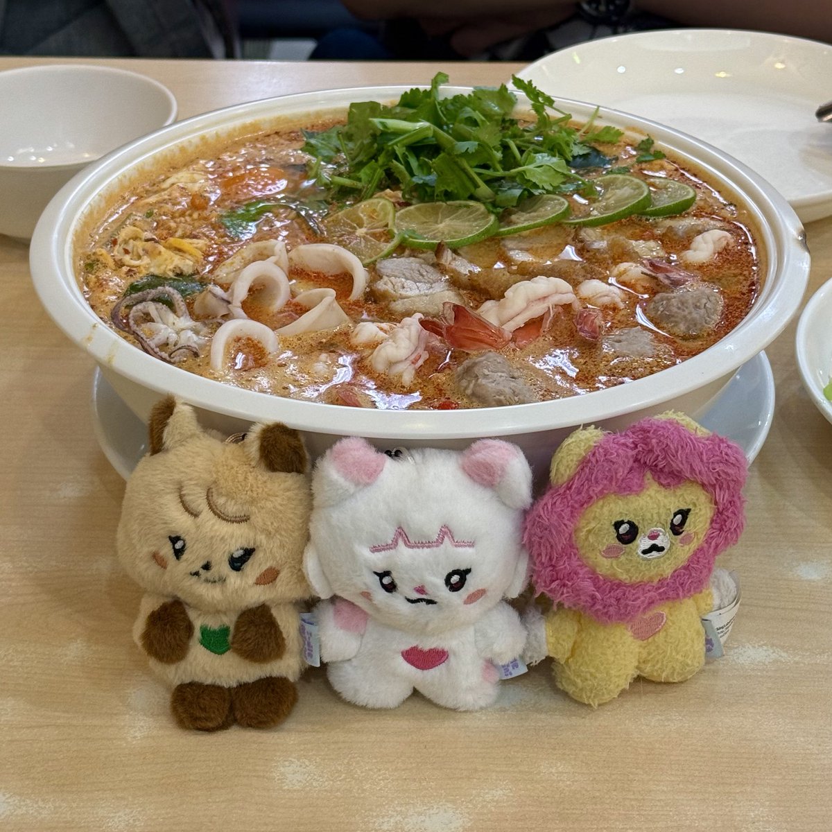 jax 🦊🪽 tweet media