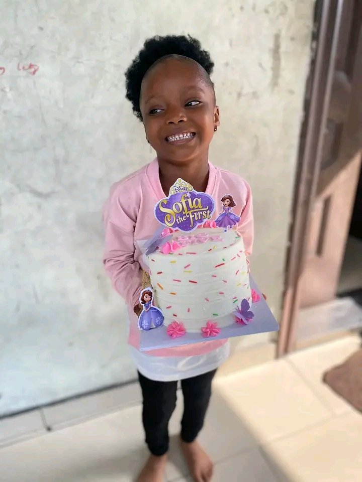 ExploreDebbie | Cakes • Chops • Gifts • Food Tray tweet media