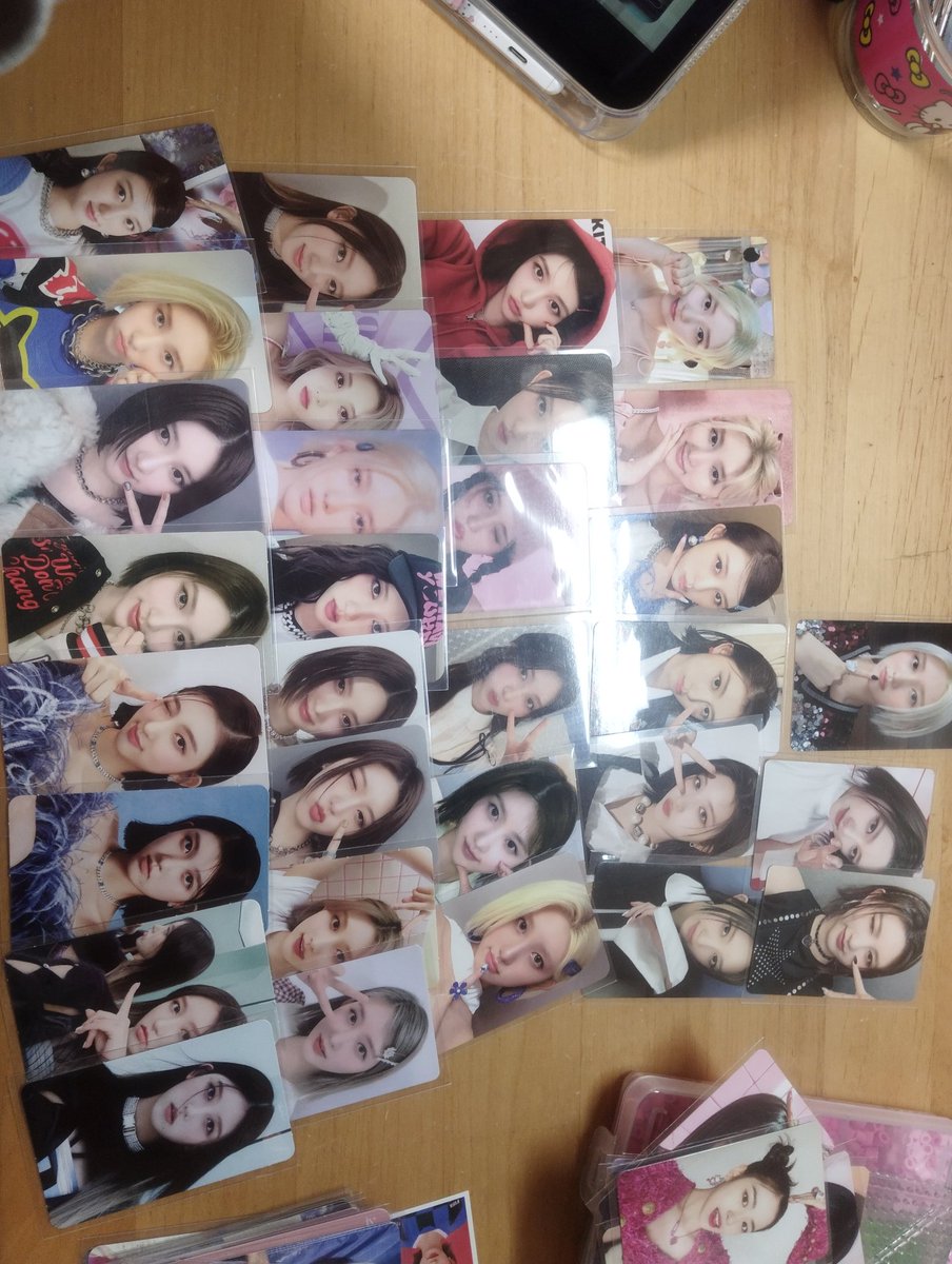 gauru0924's tweet photo. IVE トレカ 買取
まとめ売り

10000～20000の間で買取される方求めてます。
検討お願いします https://t.co/8VRPSuVQmP