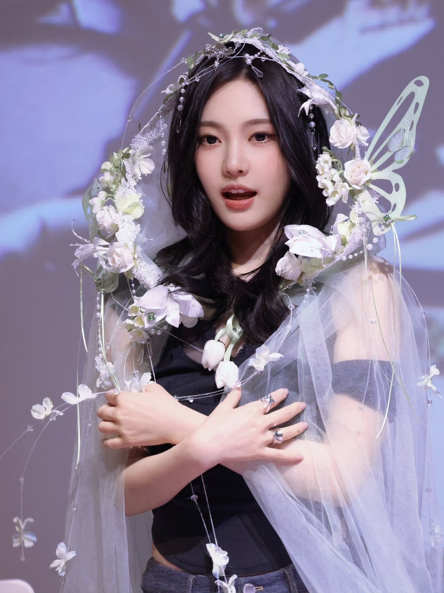 FaCaiing tweet media