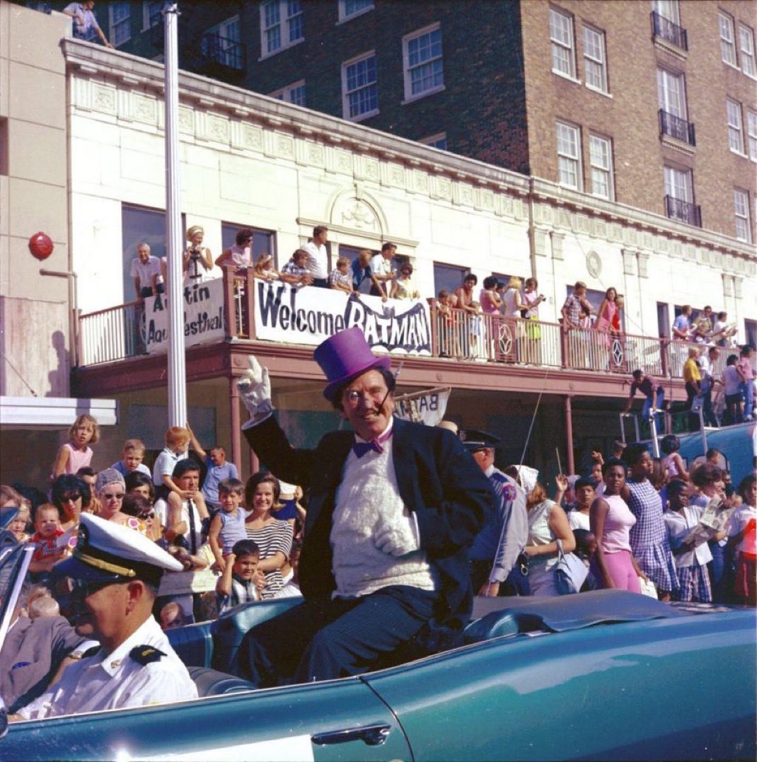 Alex Ross tweet media