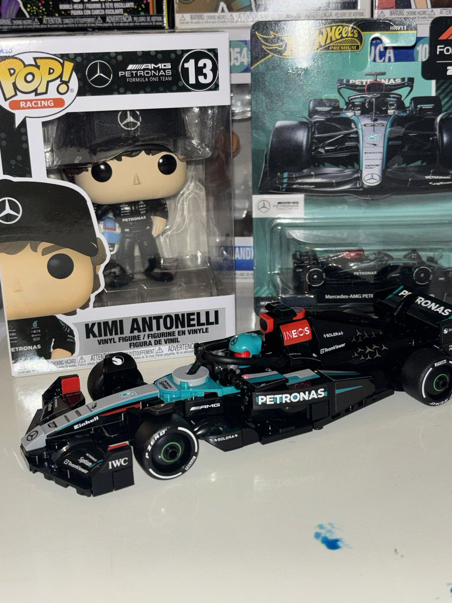 mela¹² ⁶³ ⁴⁴ tweet media