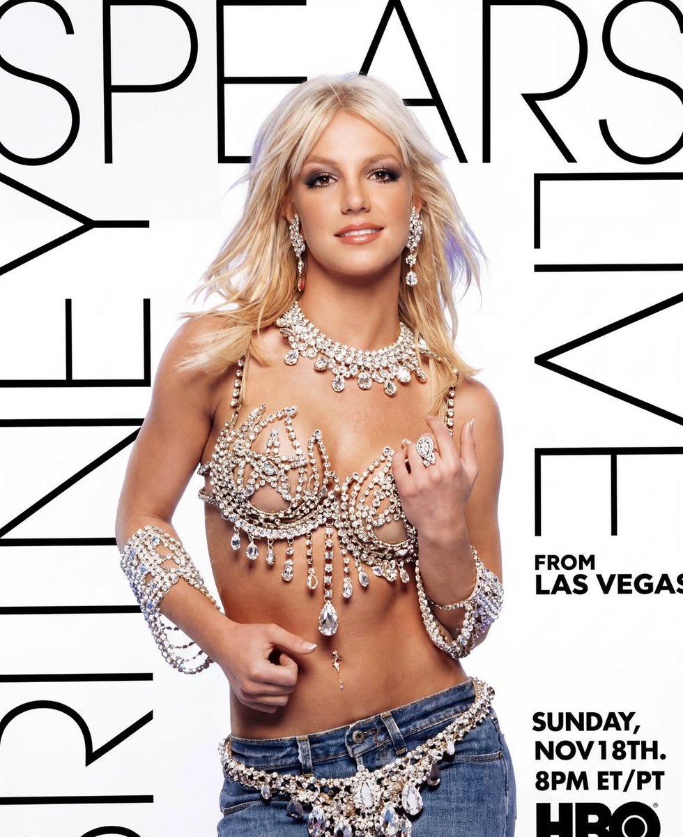 xbritneyonline's tweet photo. 🚨 MEU DEUS! Mark Schoolery compartilha pôsteres promocionais inéditos e nunca antes vistos do especial do show de Britney Spears na HBO, "Live from Las Vegas", de 2001. 

Esse é nosso favorito. https://t.co/1wc3TS6zW1