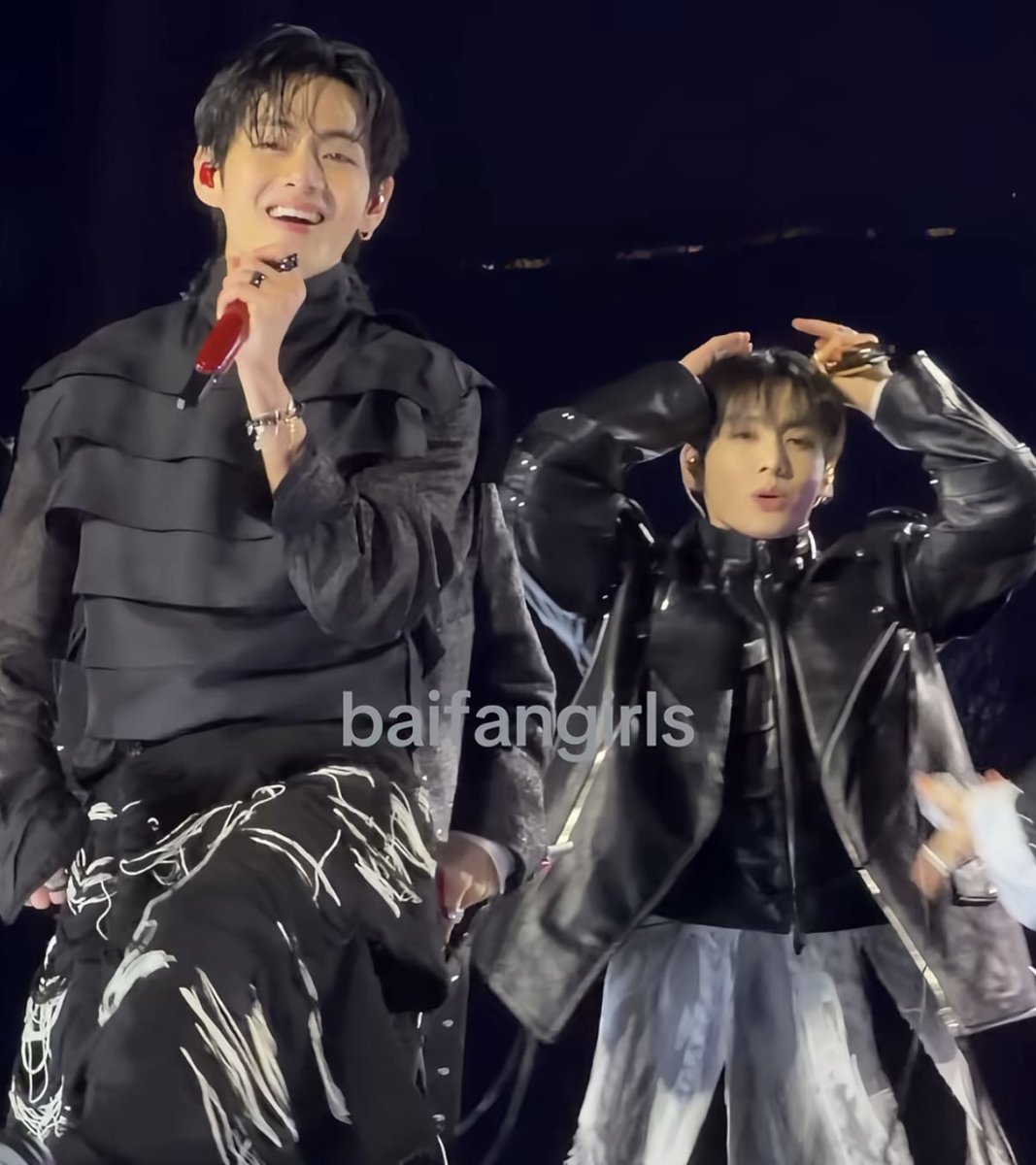 น้องไมค์แดงโคตรจะคนสวยขา อยากจีบว่ะแต่เธอมากับแฟ—