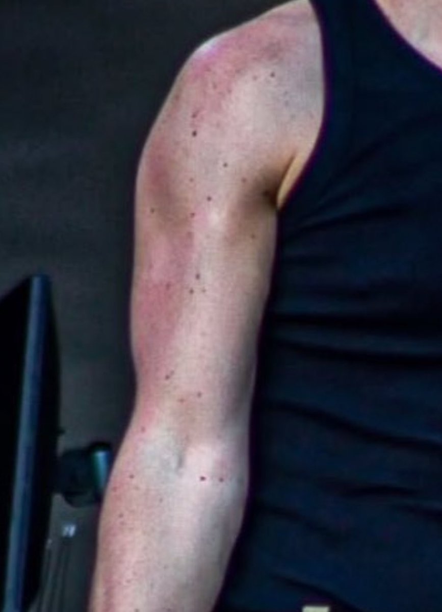 livvy ۫ ꣑ৎ tweet media