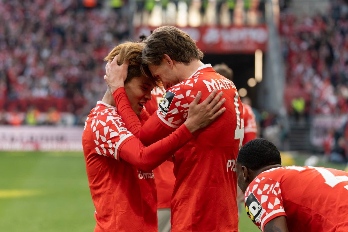 FOOTBALL ZONE tweet media