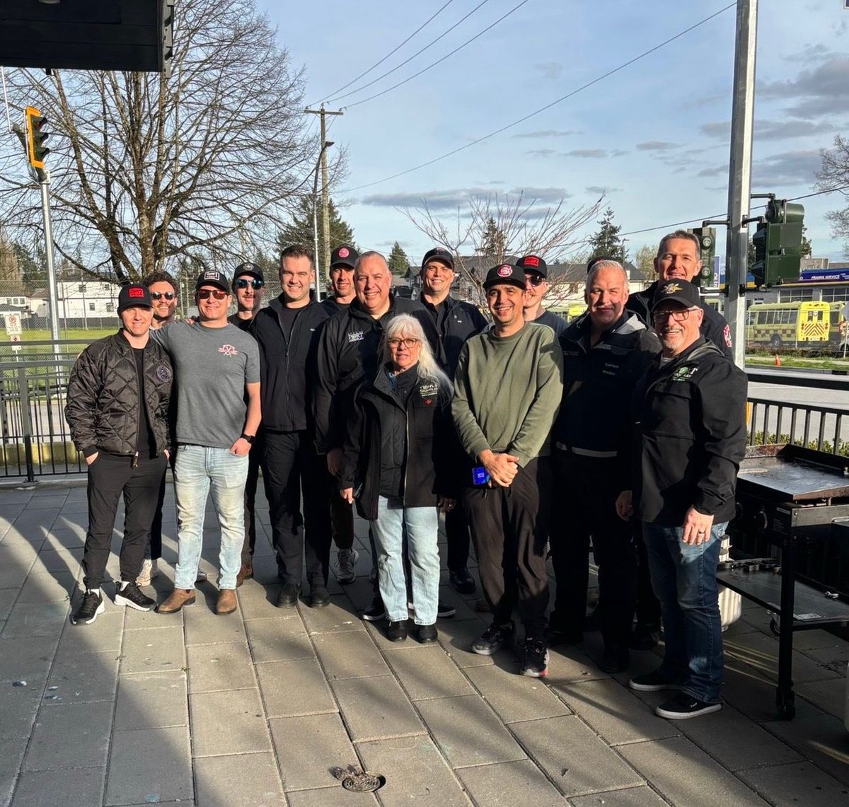 IAFF1941's tweet image. When flooding forced women and families out of their homes, our off-duty firefighters stepped up to help in a small but meaningful way, firing up a last-minute BBQ to make sure everyone had a warm meal and a moment of comfort during a difficult time. 

#Poco #Fire #Dept