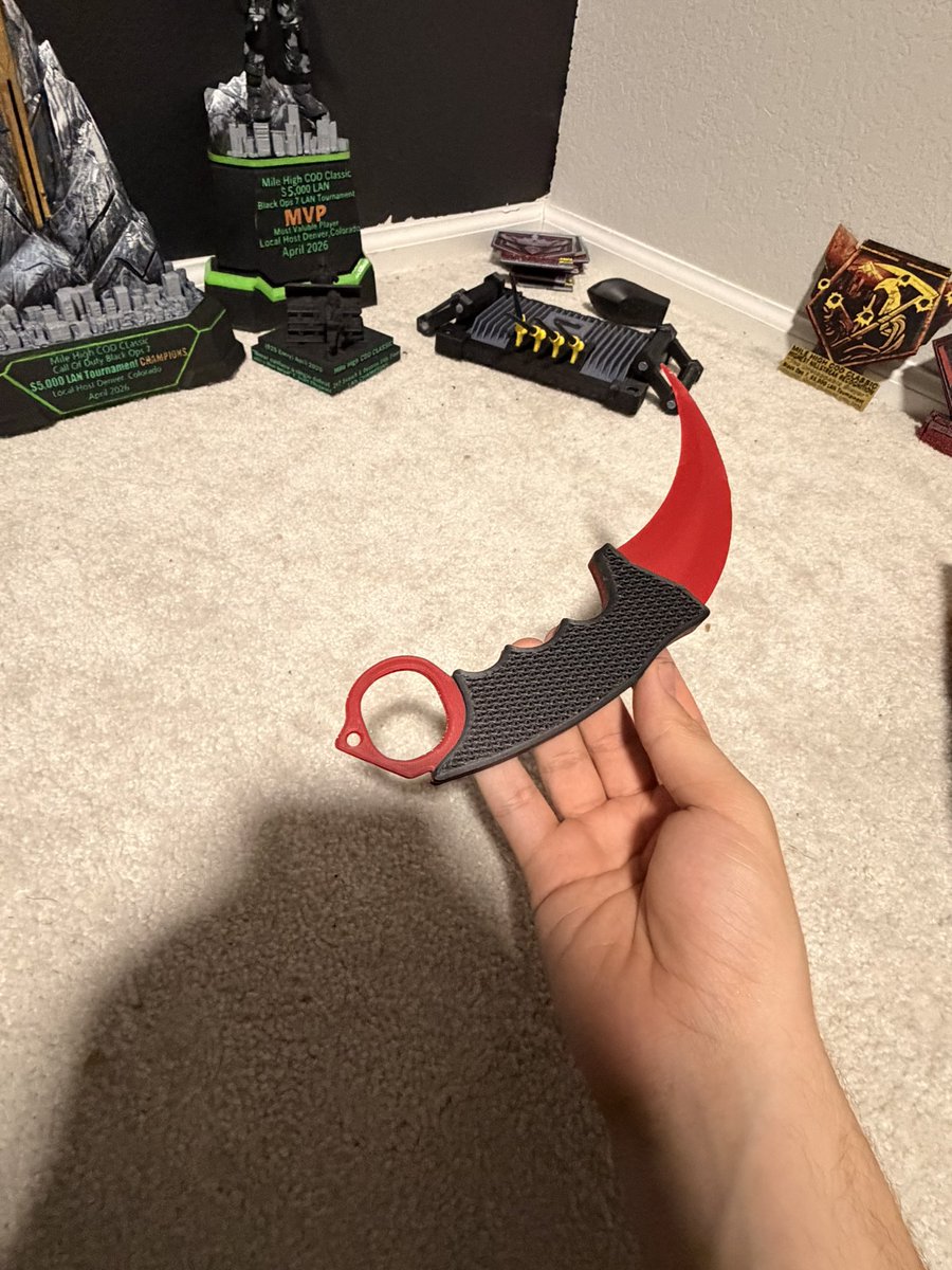 qbury 𓆤 tweet media