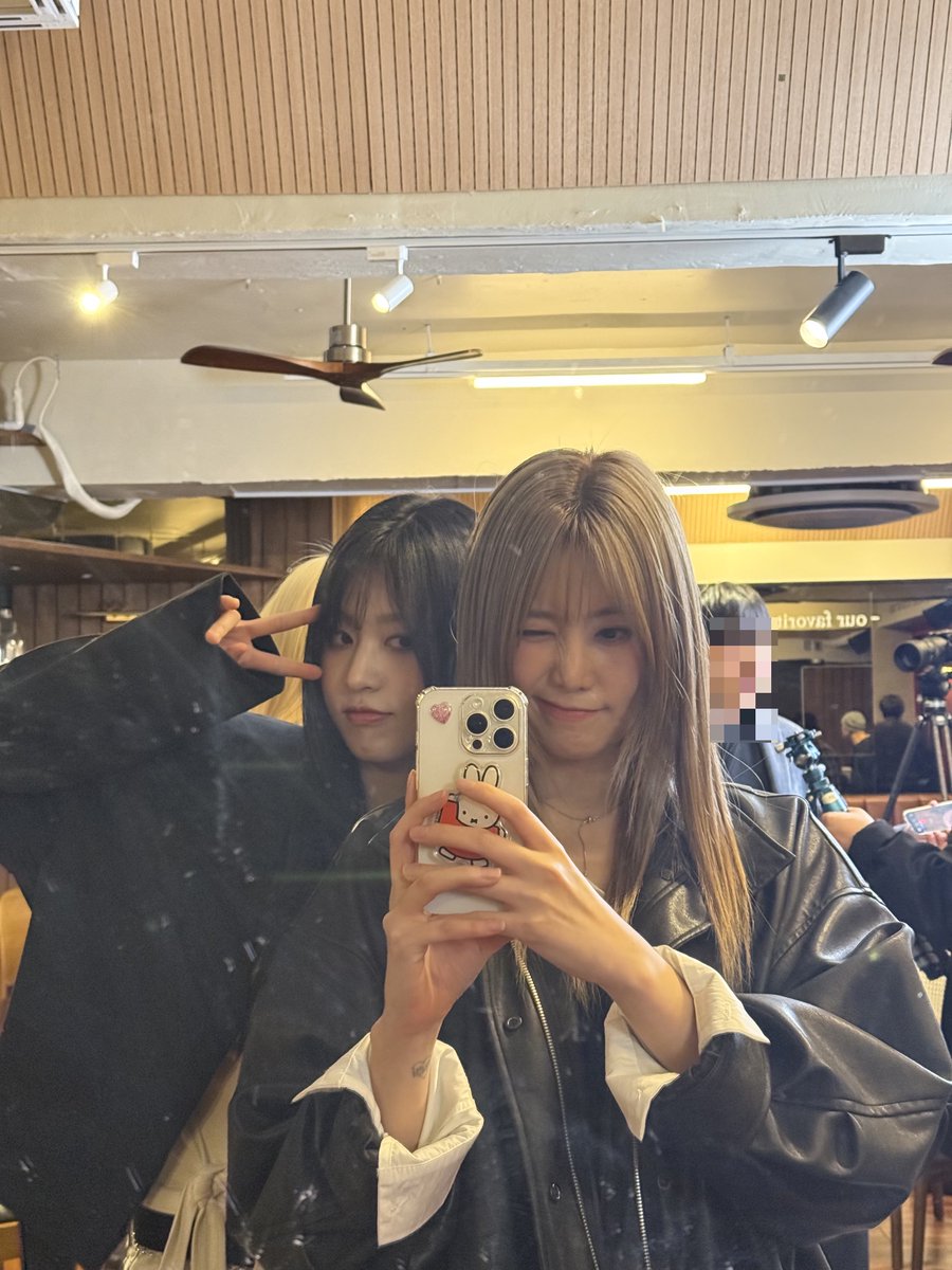 heeyeon zip archive ⏱️ tweet media