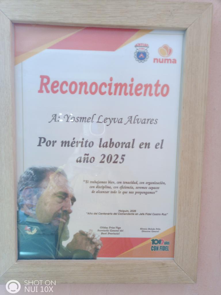 VargasYaniset's tweet photo. Reunirse en equipo es el principio, trabajar en equipo es asegurar el éxito, así lo demuestran estos trabajadores de la Panadería de FELTON. 👏👏 https://t.co/etqWZ591qX