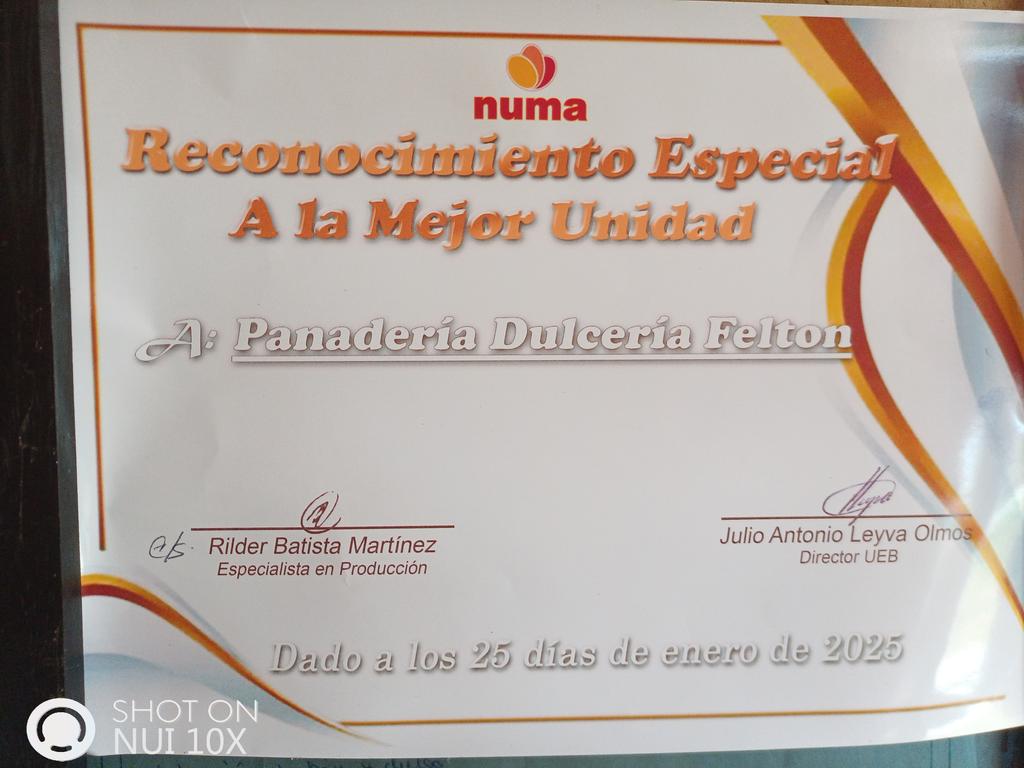 VargasYaniset's tweet photo. Reunirse en equipo es el principio, trabajar en equipo es asegurar el éxito, así lo demuestran estos trabajadores de la Panadería de FELTON. 👏👏 https://t.co/etqWZ591qX