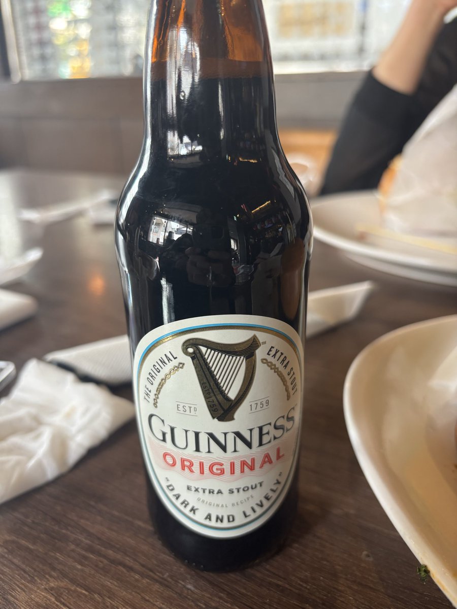 モカさん tweet media