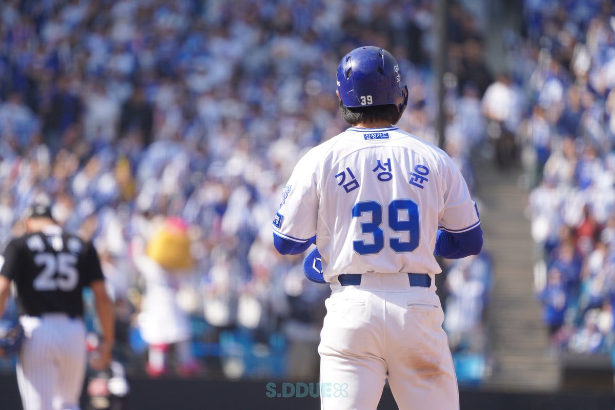 스뜌ꕤ tweet media