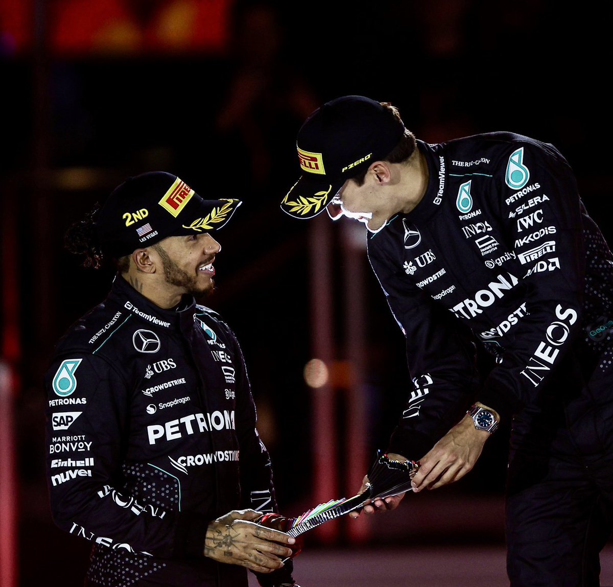 delilah⟢ tweet media