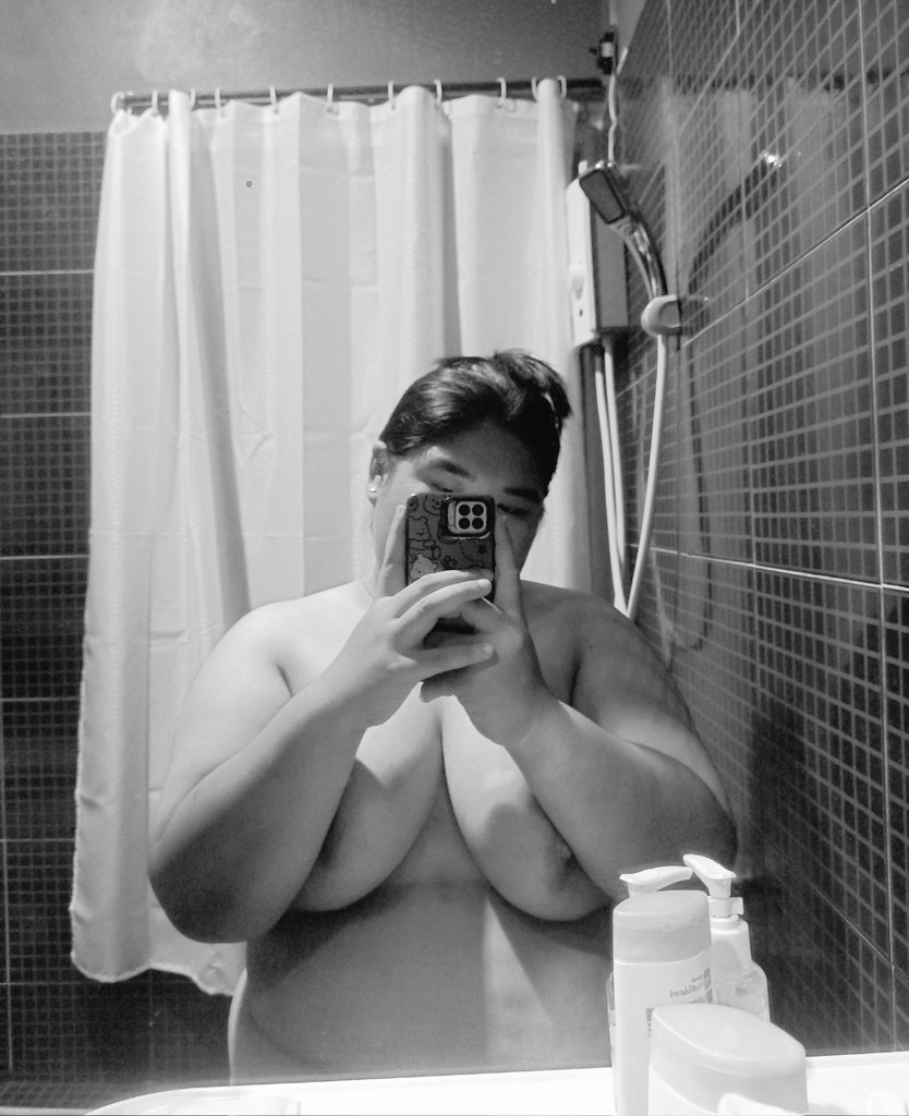 TiKak3056's tweet photo. อ้วงงงง🐷🐷🐷 https://t.co/NOiO0Khgtc
