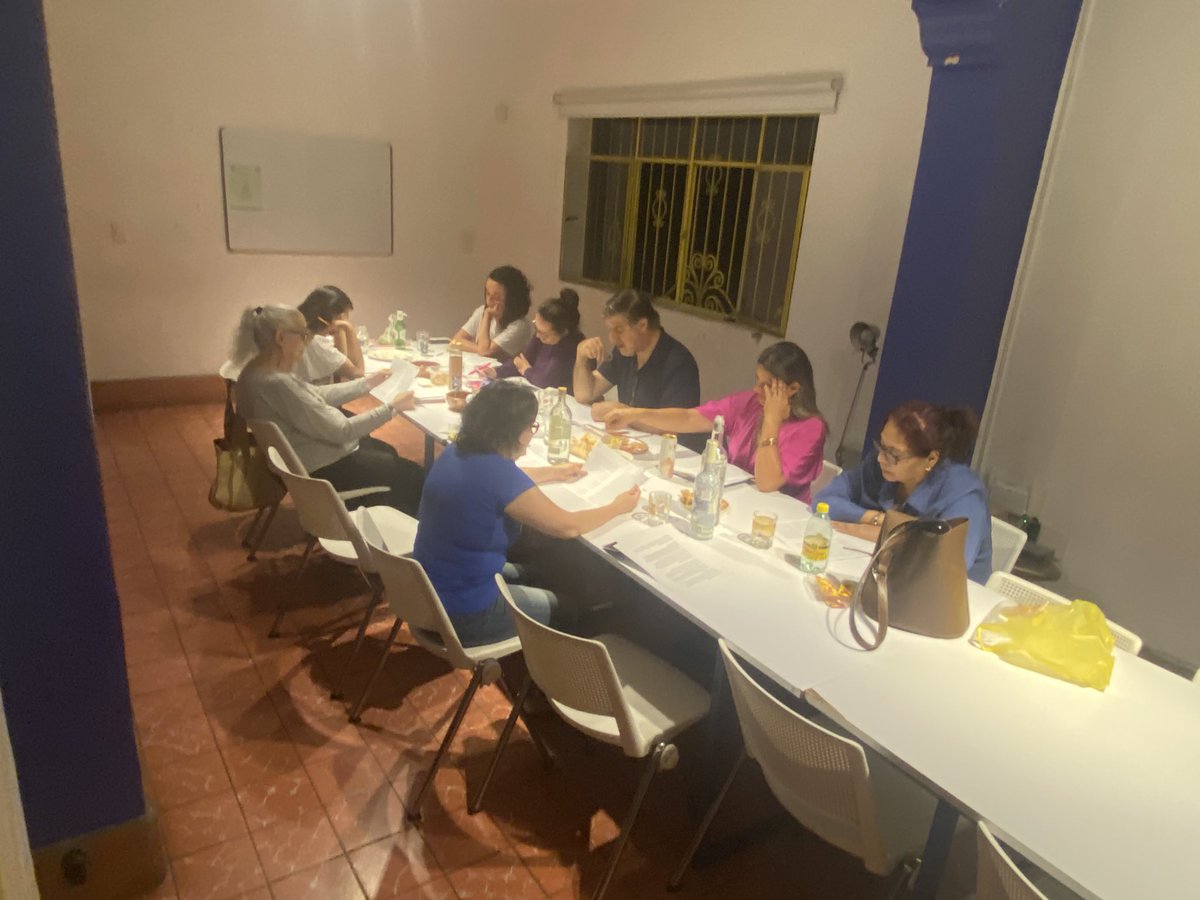 Al gravitar rotando tweet media