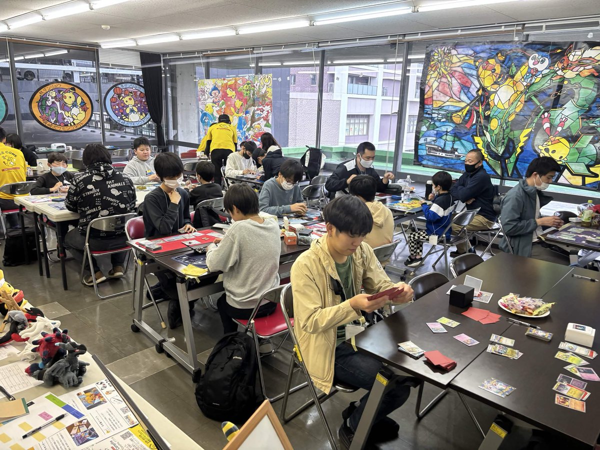 POKECONE_NGSK's tweet photo. 【ポケカ対戦交流会御礼📣】
昨日は約9ヶ月ぶりの開催となる
ポケカイベントにお越しいただき
誠にありがとうございました🙇‍♂️

前回から間が空きましたが
新規企画も含めて沢山の方に
楽しんでいただけました‼️

次回は夏頃開催予定です📍
今後ともよろしくお願いいたします🤝
長崎ポケモンコネクト/ポケカ班一同

#長崎県 #諫早市 #大村市 #長崎市 #ポケモン #長崎ポケモンコネクト #ポケコネ #ポケカ #pokemon