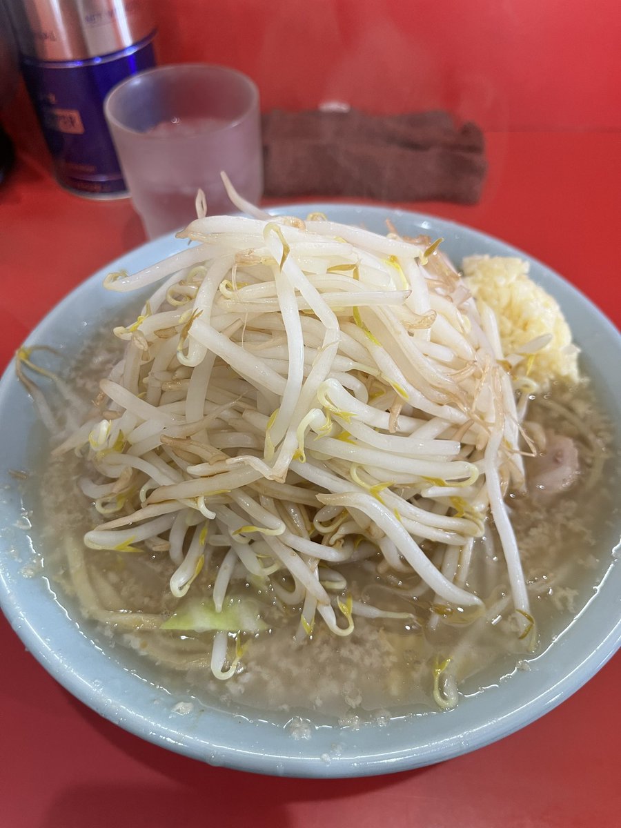 Ippei_19's tweet photo. 麺通信🍜
投稿忘れ
先週金曜日のラーメン大名古屋
うますぎた！
コールは野菜ちょいマシ＋ニンニク＋アブラ https://t.co/3Ac6V8XYWV
